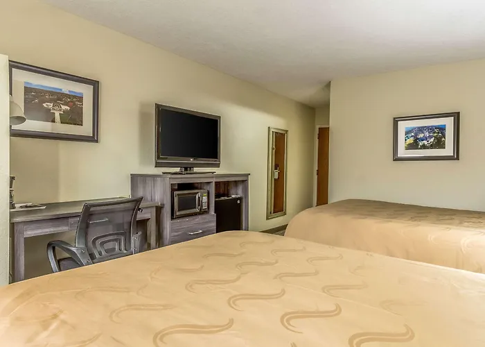 Quality Inn & Suites North Lima - Boardman